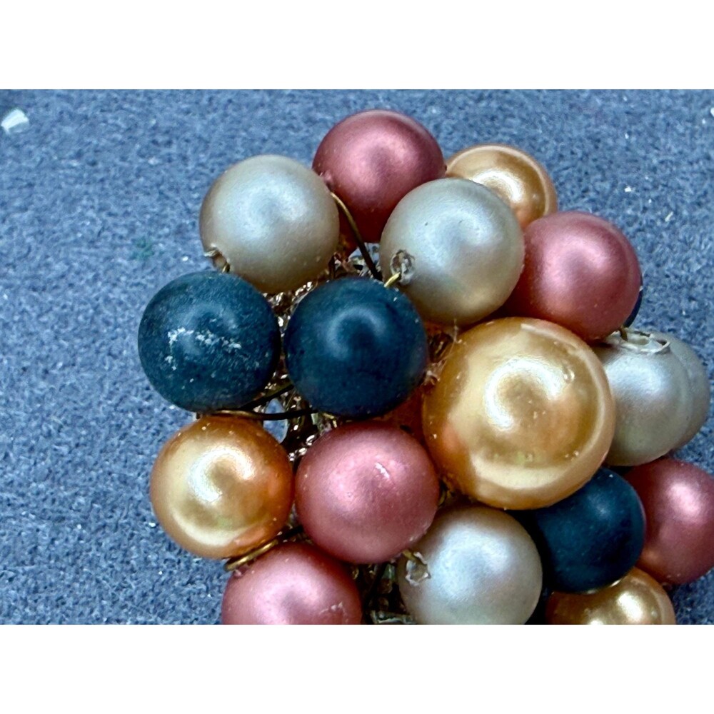 Vintage Japan Multicolor Faux Pearl Cluster Clip-On Statement Earrings - Picture 8 of 11